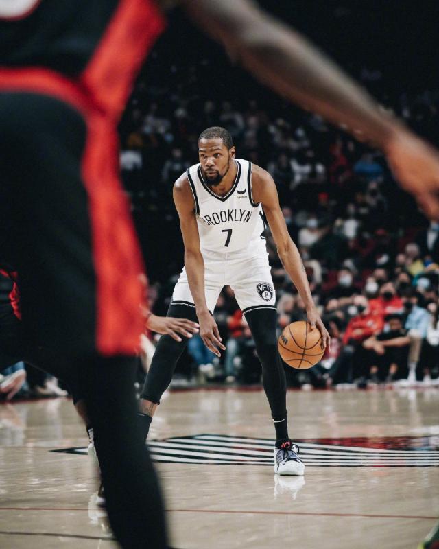 1641889513561039965.jpg 0049cqBdgy1gy9o6yzoa3j60u011ijy702.jpg